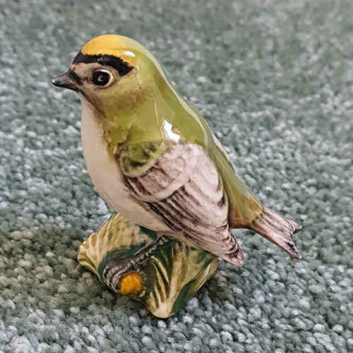 Beswick goldcrest bird ceramic - goldcrest,