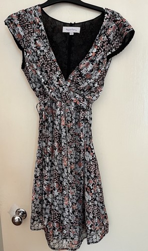 Lovely pepperberry dress size - dress,