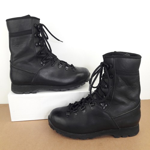 Lowa mens boots 5 - lowa, black