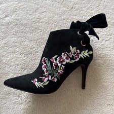 Beautiful Tapestry Floral High