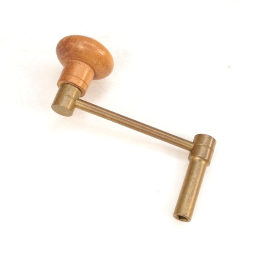 Clock key grandfather or - -,