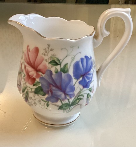 Royal albert bone china - royal,
