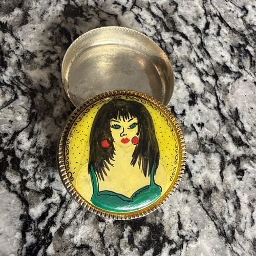 Antique powder makeup tin - antique,