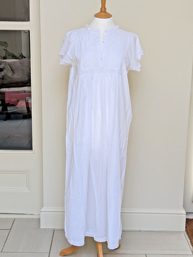 Lunn antiques white - antiques, 100%
