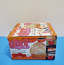 GIANT 3-D CUPCAKE Silicone Mold 3 Piece Bake Set