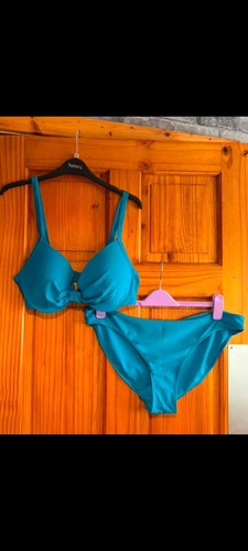 Size 36d padded bikini - size,