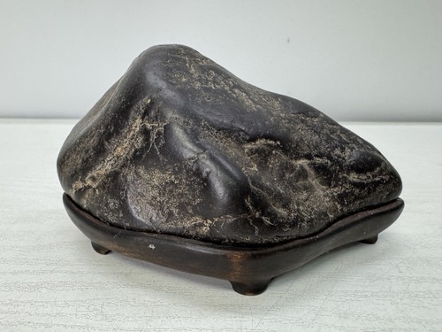 Y10992 okimono suiseki black - okimono,