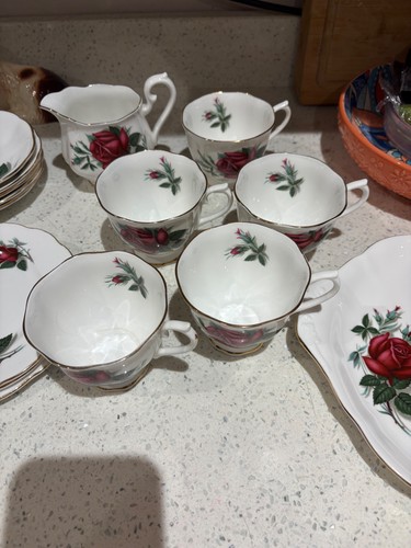 Royal albert tea service - albert,