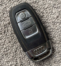 GENUINE AUDI 3 BUTTON REMOTE