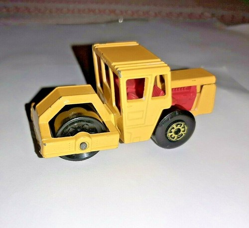 Matchbox bomag road - no.72,
