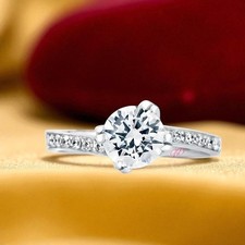 Platinum Diamond Ring For