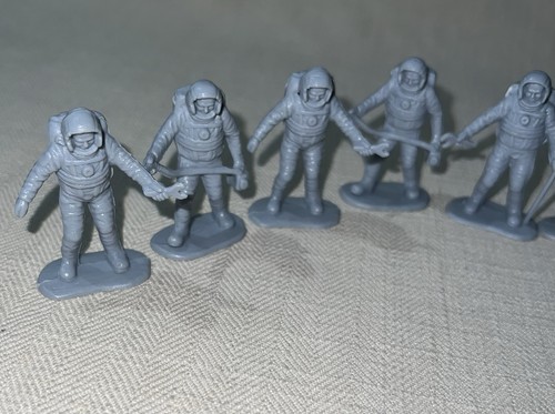 Vintage x7 astronauts - 80's,