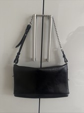 BLACK LEATHER SHOULDER BAG