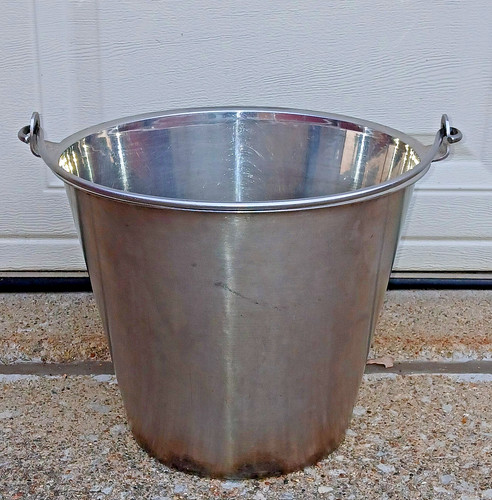 Vintage gallon capacity - 3,