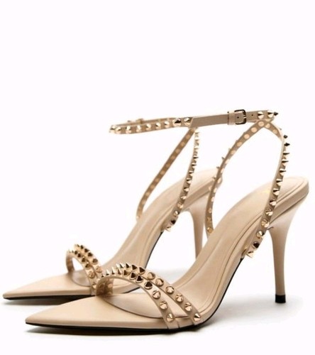Zara gold stud detail - stud, pointed