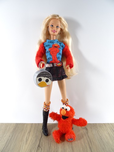 Tmx barbie doll sesame street - sesame,