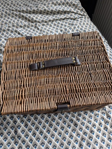 Picnic basket - picnic,