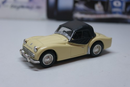 Corgi classics triumph tr3a - classics,
