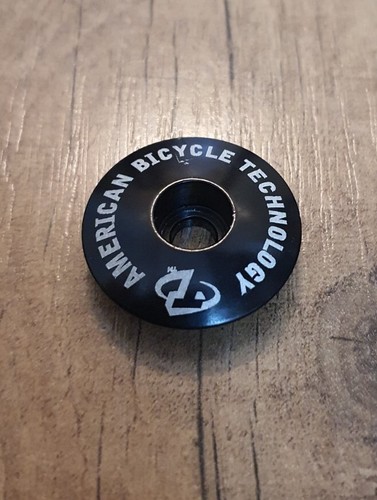 Retro trek stem cap - retro, in
