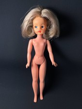 Vintage Pedigree Trendy Girl Sindy 1971 silver platinum hair twist wais 12" doll
