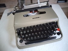OLIVETTI TYPEWRITER LETTER 22