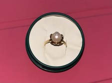 9ct gold freshwater pearl ring