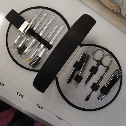 Manicure vanity case travel - or,