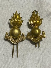 pair Royal engineers collar