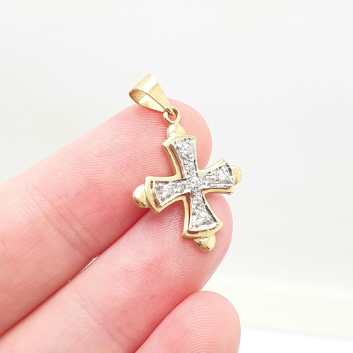 Vintage 18ct gold - gold, maltese