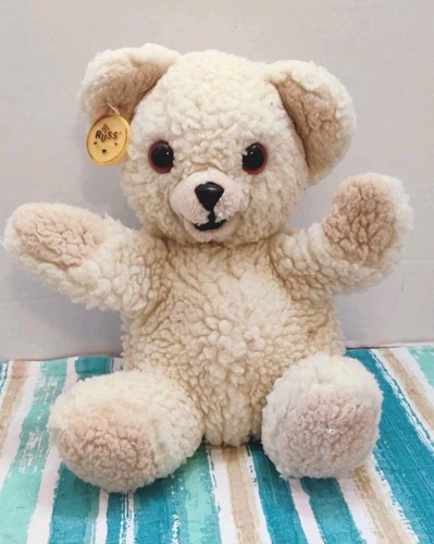 Snuggle fabric softener hand - snuggle,