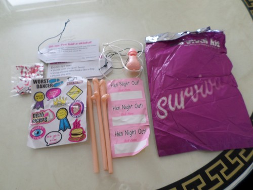Ann summers survival - x, kit