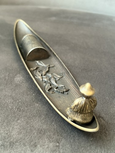 Metal fisherman incense - metal,