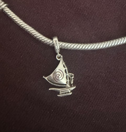 Rare genuine chamilia disney - genuine,