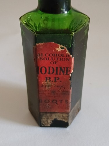 Antique early 1900s emarald - early,