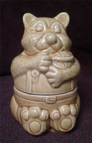 Bear shaped ceramic - , pottery