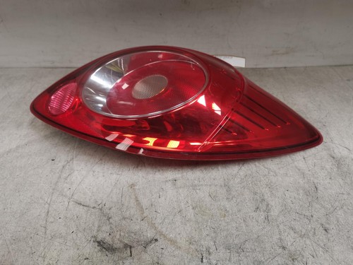 Ford right taillight 2011 - ford,