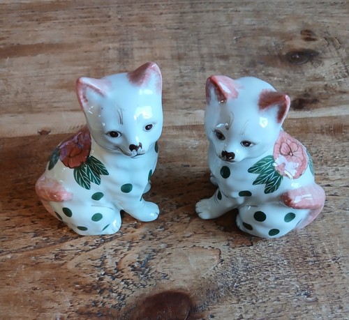Cat ornaments hand painted