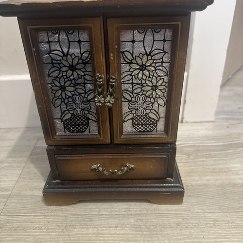 Vintage wooden jewelry box - vintage,