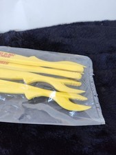 Lot of 5: Kitsch crab claws in