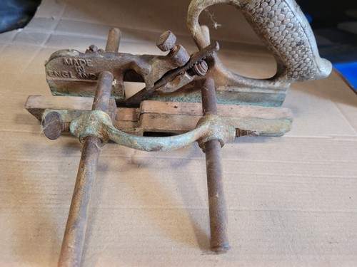 Record 044 plough plane - no,