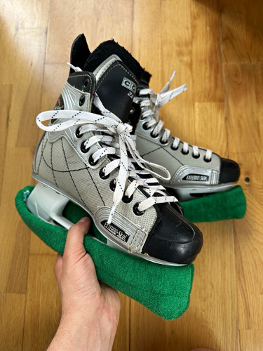 Ccm ice hockey - ice, skates