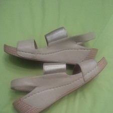 womens PAVERS brushed silver