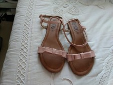 Ladies Sandals Worn Twice  .Size 4
