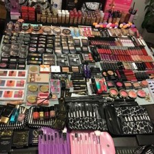 MAKE UP BUNDLE MAKE-UP SKINCARE JOBLOT WHOLESALE CHRISTMAS GIFT MAKEUP 30 ITEMS