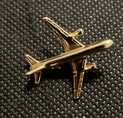 Aeroplane airplane gold pin - aeroplane,