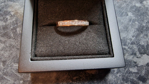 18k rose gold natural diamond