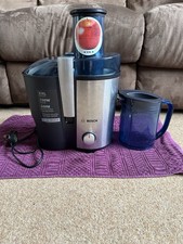 Bosch 700w Juicer Vegetable / Fruit – CNCJ03 MES3000GB/02 - Black