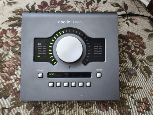 Universal audio apollo twin - apollo,