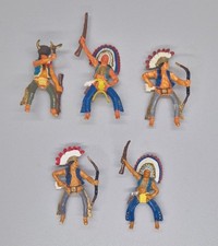 Britains Deetail Indians for