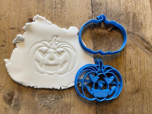 Scary pumpkin cookie biscuit - scary,